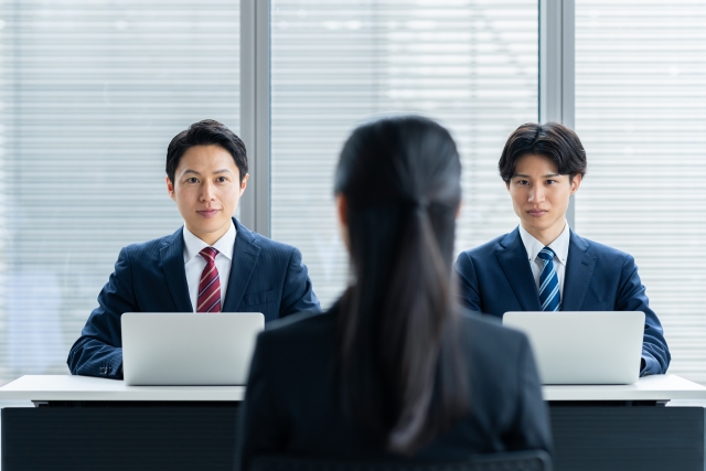 繊維商社の就職面接イメージ画像