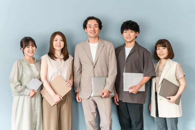 専門商社の社員イメージ画像